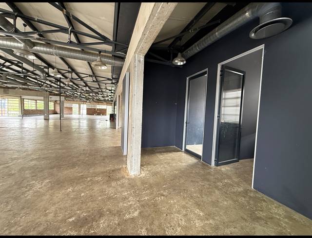 500M² OFFICE TO LET IN MILPARK
